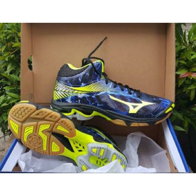 SEPATU MIZUNO WAVE LIGHTNING Z4 MID PETIR ORIGINAL