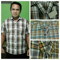 

kemaja laki - laki kotak-kotak