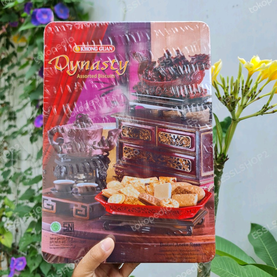 

Festive Khong Guan Dynasty Assorted Biscuits Kaleng Persegi Klasik Dinasti [700g]