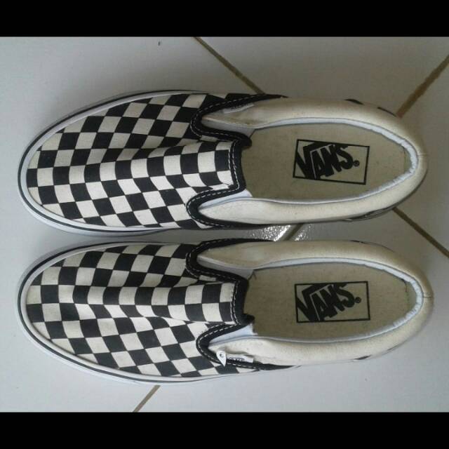 Sepatu preloved vans slip on checkerboard 100% original second