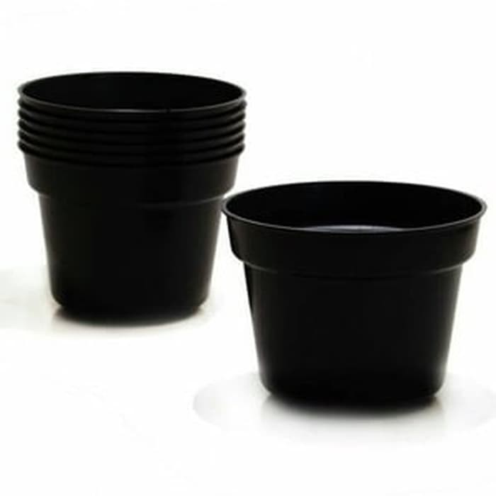 Jual  pot bunga / Pot plastik hitam 20 ⠀⠀⠀⠀⠀⠀⠀⠀⠀⠀⠀⠀