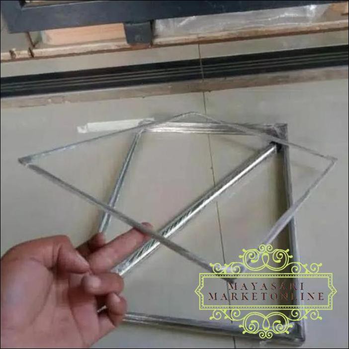 

Cetakan Penggaris Kue Kering 20*30 Tinggi 0,5Cm