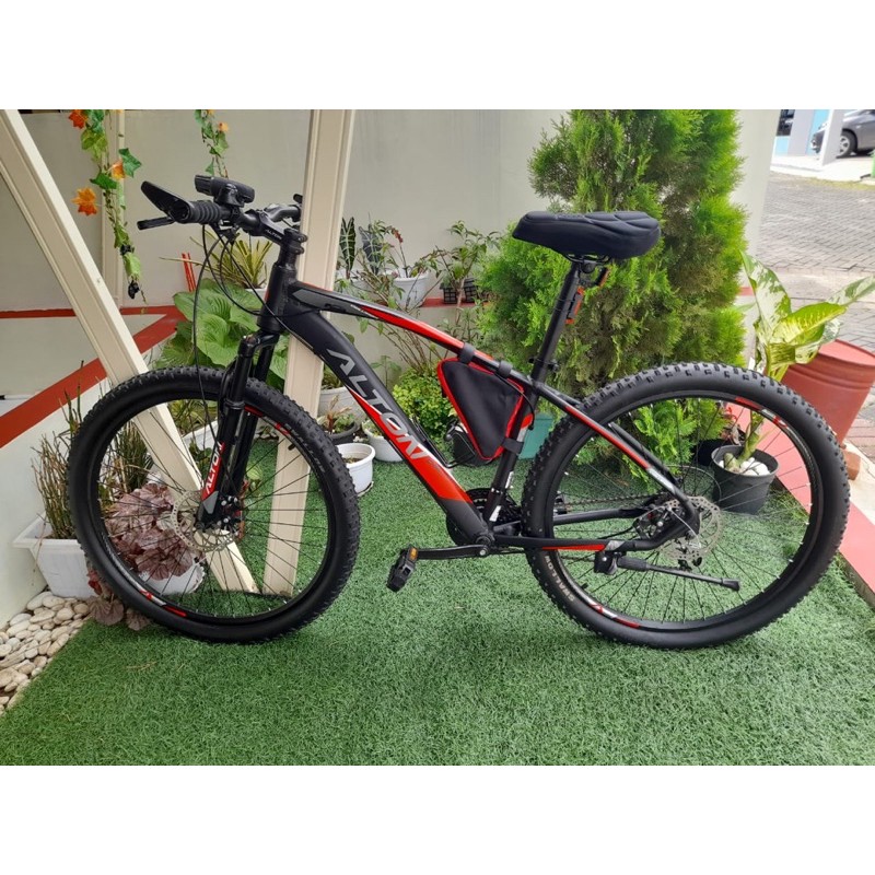 Sepeda alton challenger