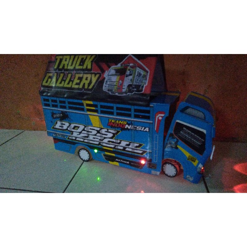 MINIATUR TRUCK OLENG UKURAN BESAR / BOSS kecil