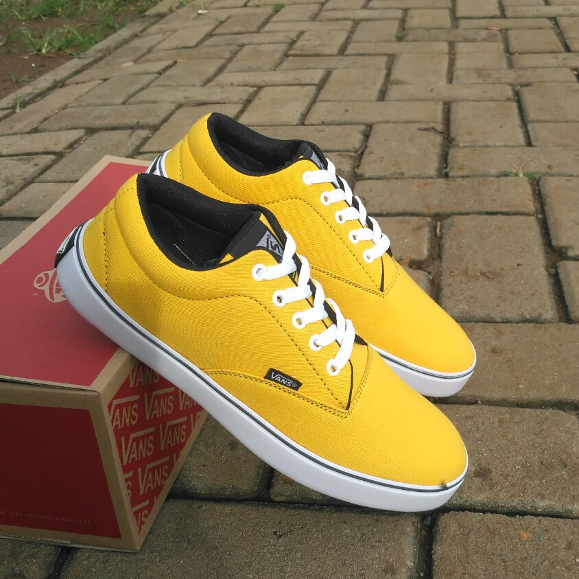 SEPATU VANS_ERA AUTHENTIC CASUAL SNEAKERS KETS SEPATU SEKOLAH KULIAH KERJA SANTAI TERMURAH KUNING