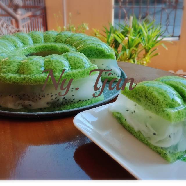 

Puding kelapa lumut selasih Premium / Puding Birthday