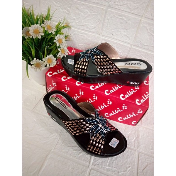 Sandal wedghes calby murah