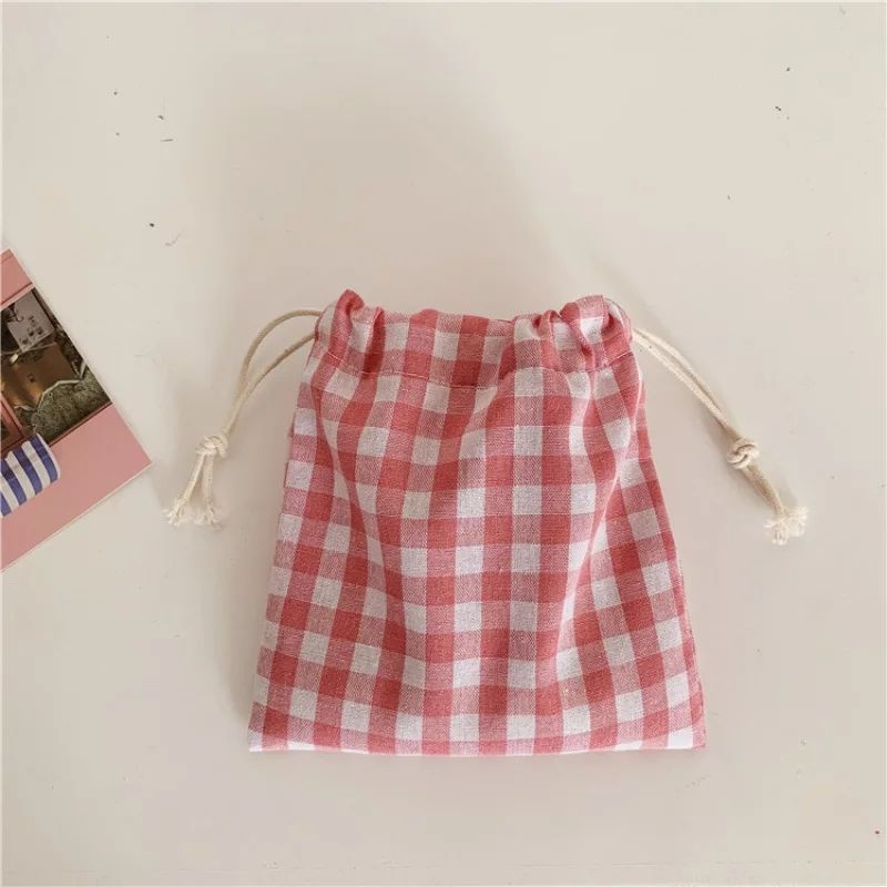 Pouch serut kotak ala korea / pouch gingham / aesthetic drawstring pouch ukuran kecil