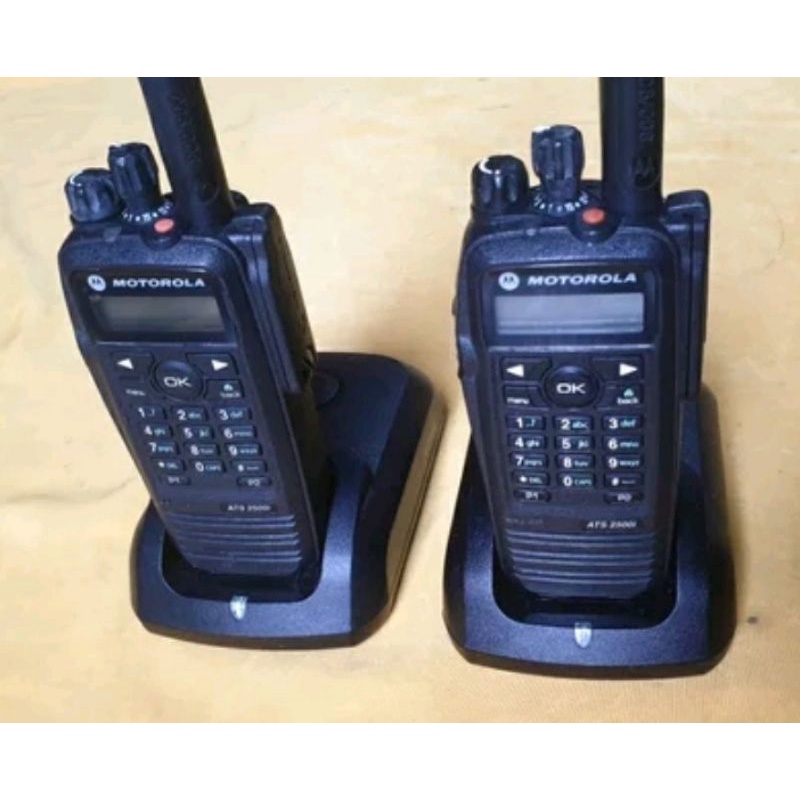 HT Motorola ATS2500i UHF 800