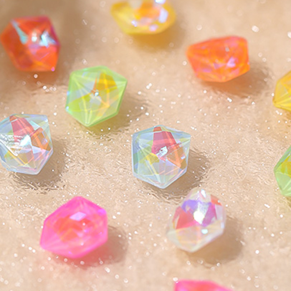 Needway  Flash Nail Art Rhinestones Fluorescent DIY Ornaments Pointed Bottom Diamond Jewelry Crystal Gems Three-dimensional Multi-faceted Manicure Accessories Japanese 3D Nail Decoration