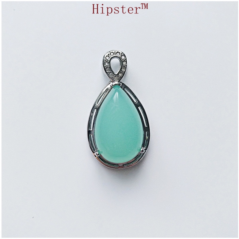 Hot Sale Classic Fashion Emerald Gemstone Pendant Retro Personality Diamond-Studded Necklace