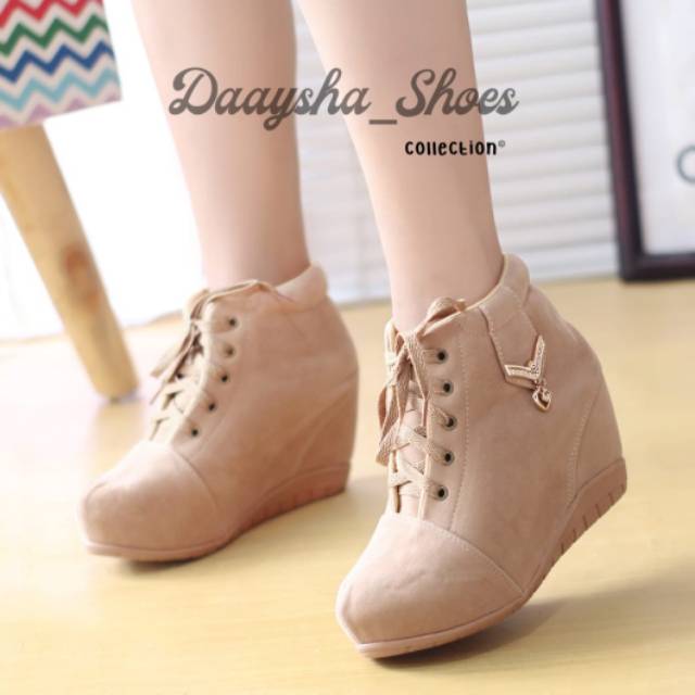 Sepatu boots wedges bkr 14