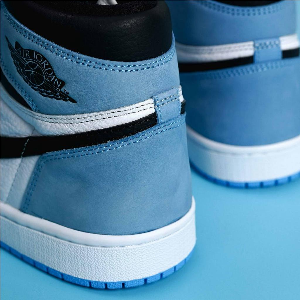 Air Jordan 1 High OG University Blue Men