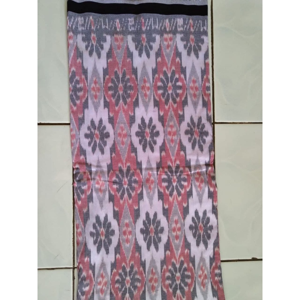 Sarung tenun Goyor Tenun Ikat