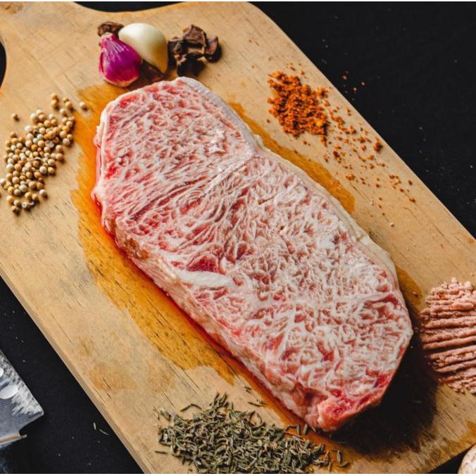 

Aus Hokubee Meltique Beef Steak / 600Grm - 3 Pcs O6Mk6747X0