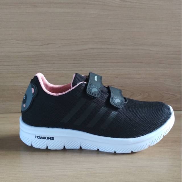 Sepatu Anak Remaja Tomkins JOJO Black/Pink