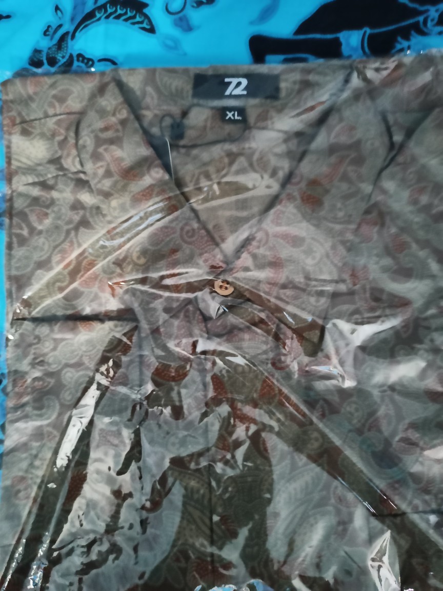 Kemeja Batik Pria Lengan Panjang Slimfit Premium Warna Hijau Army 722412 Cap 72