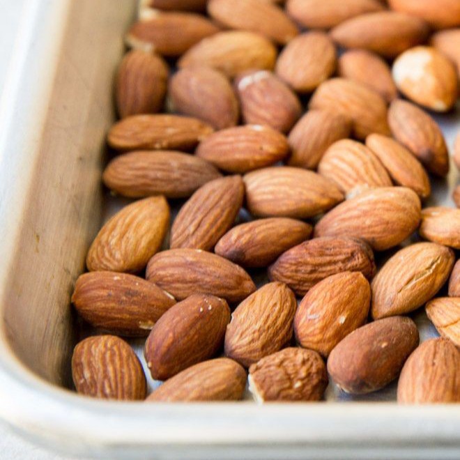 

Almond Panggang Kupas 500gr | Premium Almond Panggang Kupas Dari Bumi
