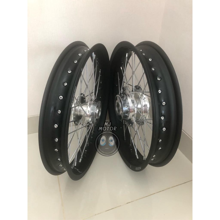 Paketan MURMER Motor Satria Fu 17x215x250 Hole 36- Free Stel Velg