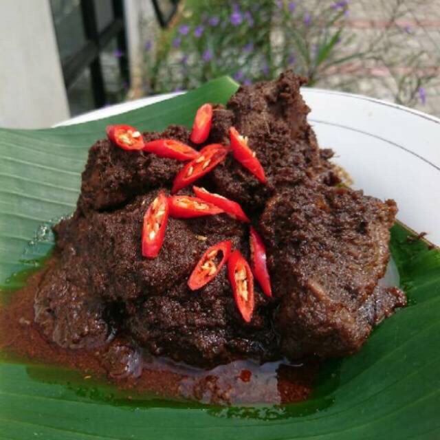 

Rendang hitam nenek asli padang