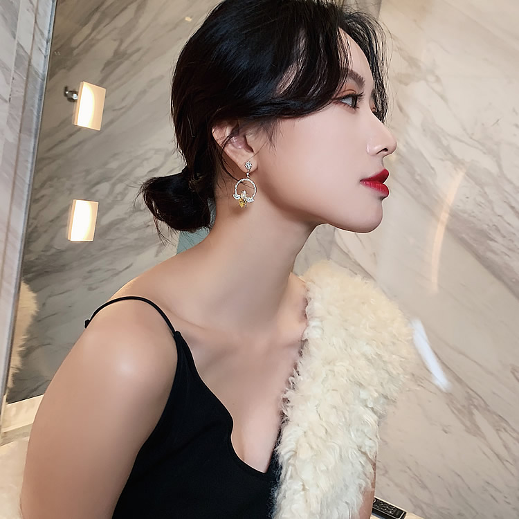 Anting Tusuk Sterling Silver 925 Desain Lebah Hias Berlian Imitasi Gaya Korea Untuk Wanita