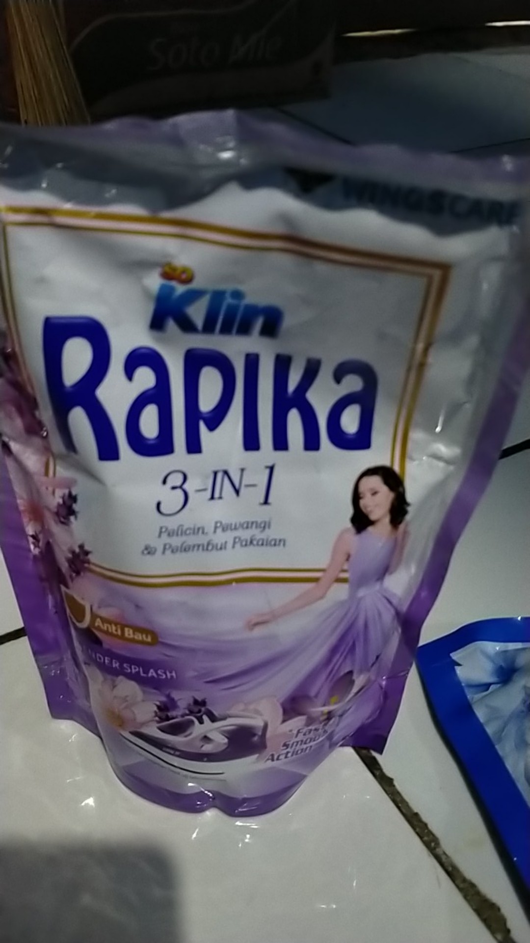Rapika Pelicin Dan Pewangi Pakaian