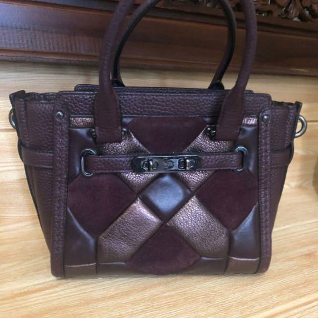 Tas coach sweager ungu manggis mix suede