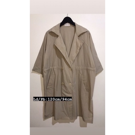 coat parasut coksu/hitam Thrift/Preloved