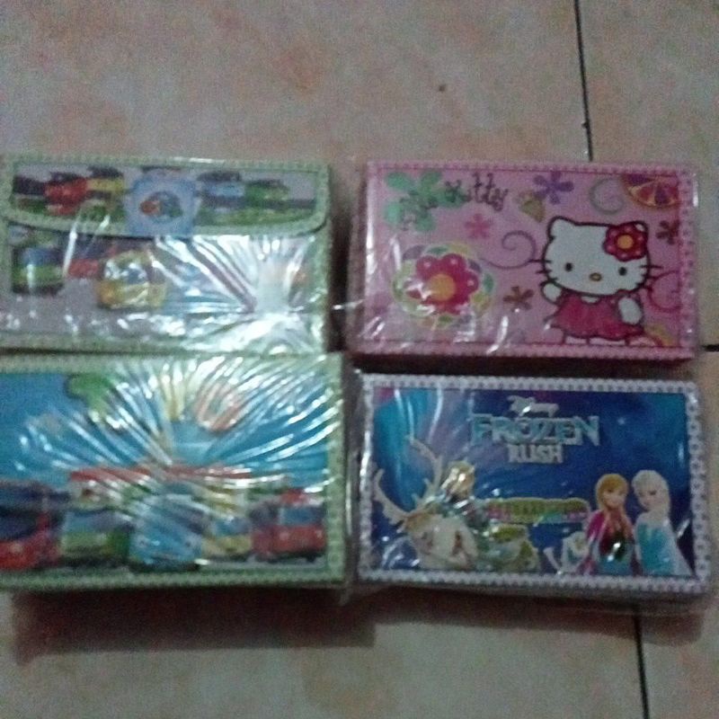 

mainan dompet kertas'isi 20 pcs