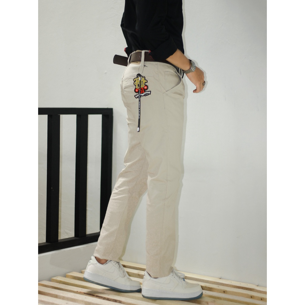 GEVAR Celana chino Panjang Cream