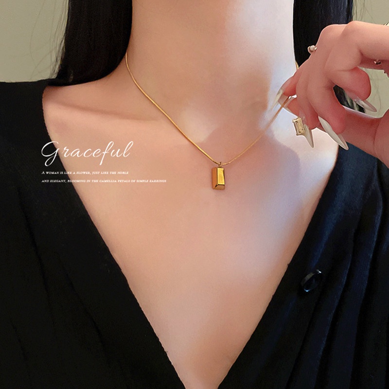 Kalung Titanium Wanita Minimalis Korea Nugget Emas 18k Anti Karat Aksesoris Perhiasan