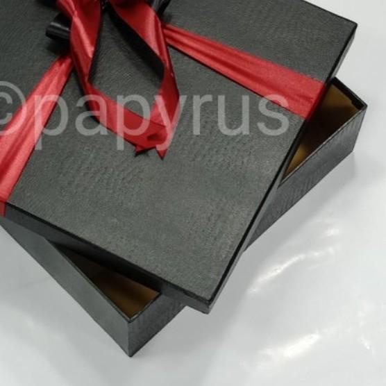 

PAPYRUS 30x30 Tinggi 10cm Kotak Kado Gift Box Hadiah KOTA KADO