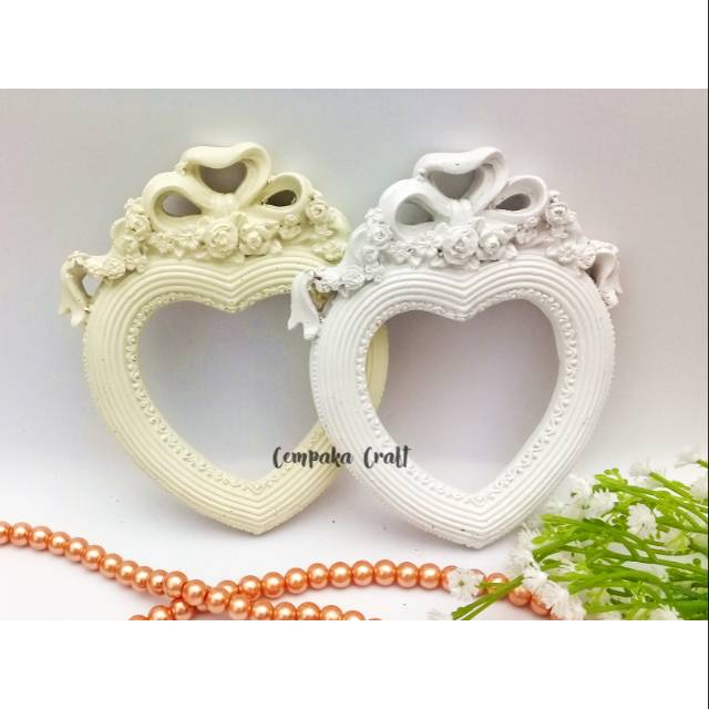 Frame Resin Love Pita