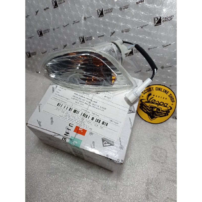Lampu Sen Belakang Vespa LX S LXV Kanan / Lampu Sein Vespa LX S LXV