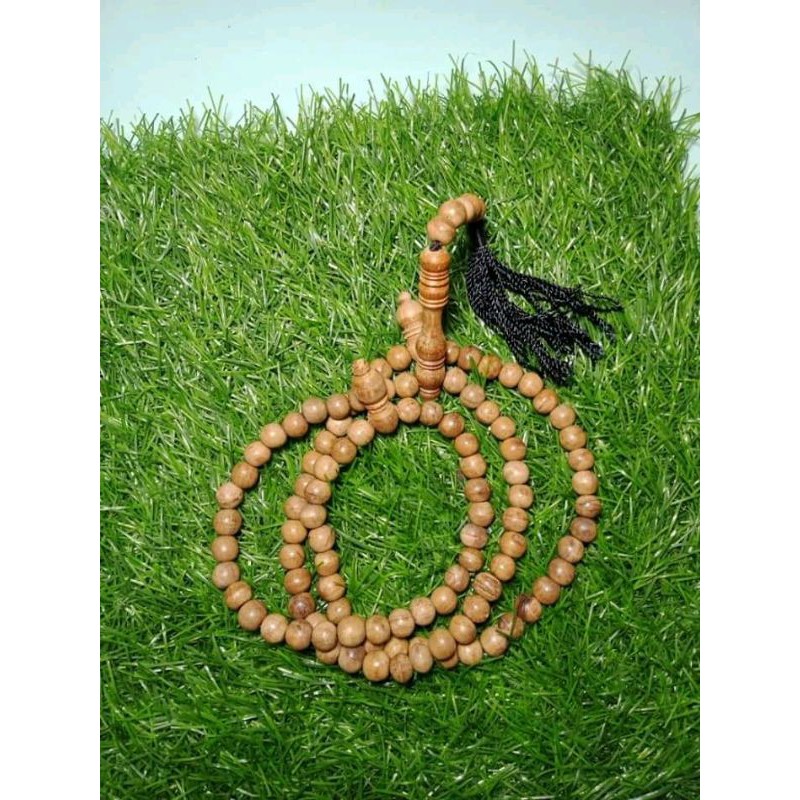tasbih gaharu buaya
