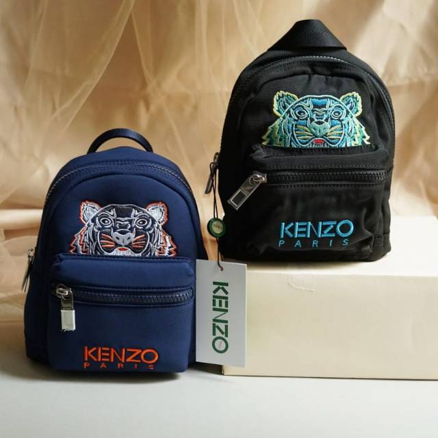 KENZO Large Paris Logo Bumbag in Black
READY

KENZO Mini Tiger Backpack in Navy Blue Neoprene