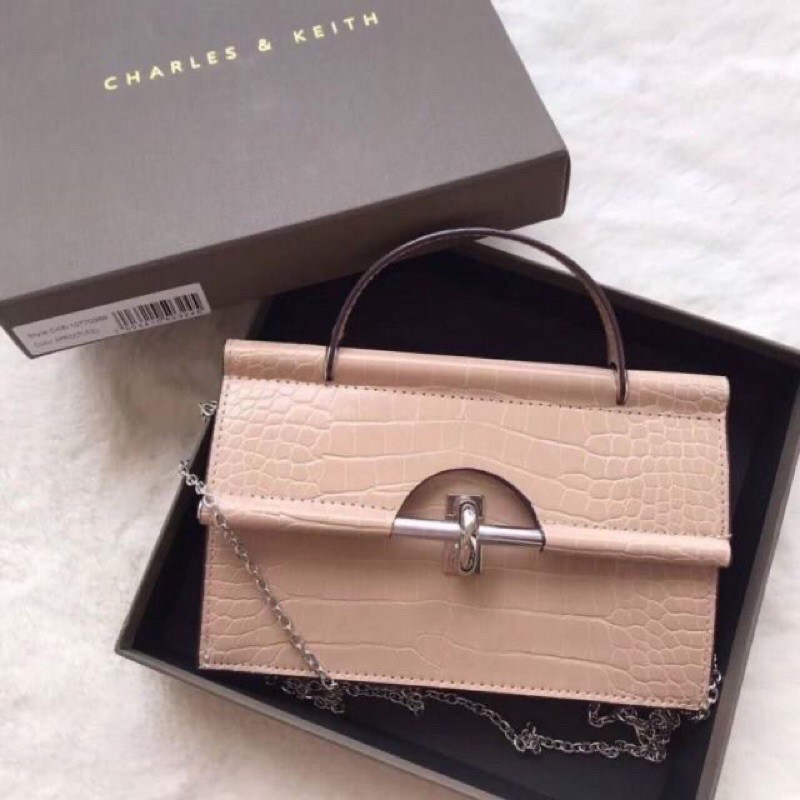 Tas charles and keith croco box gift original - Tas charles&keith gift box croco -Cnk original croco