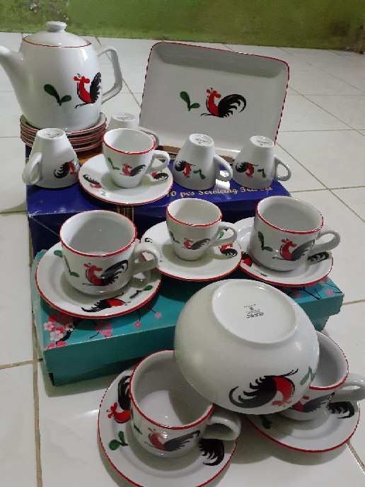 Teko Set Motif Ayam Jago Seri 2 / 1 Teko+tutup / 4 Cangkir+saucer