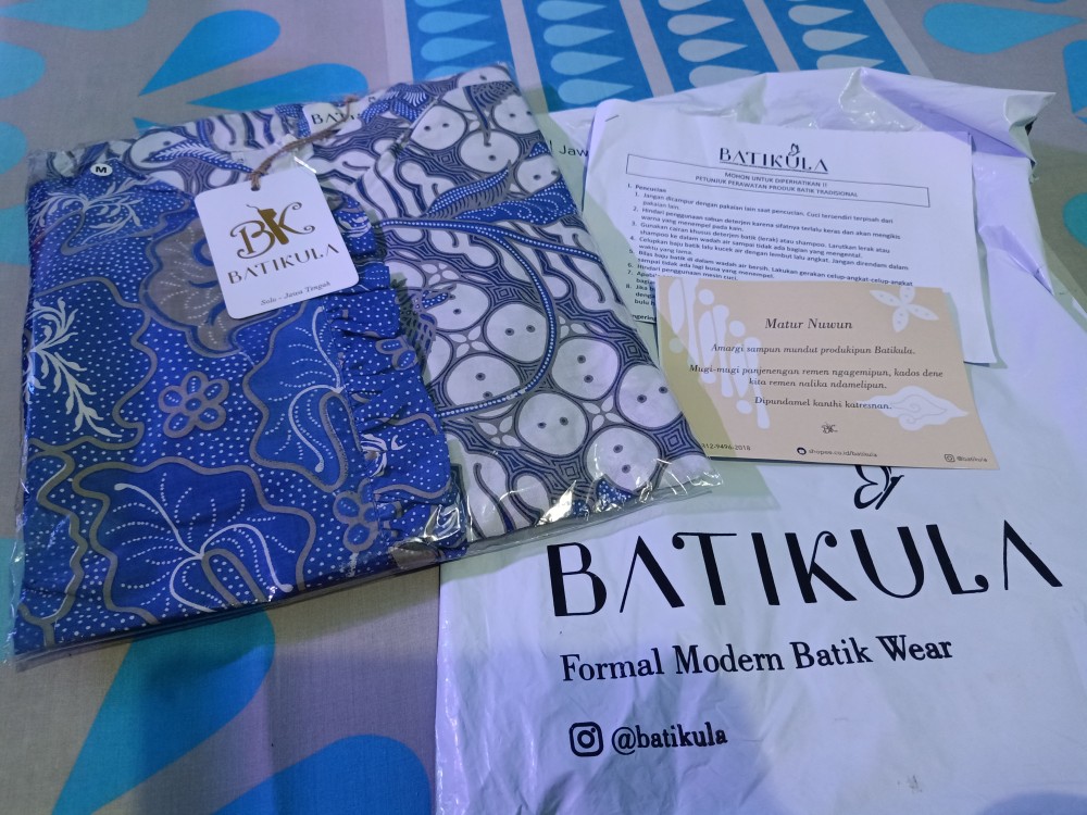 Nadira Tunik Batik Kerja Kantor Wanita