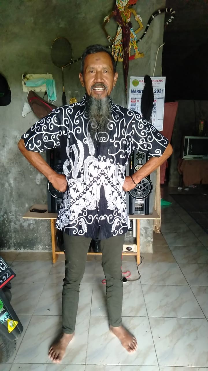 Baju Batik Couple Keluarga Motif Ulir Putih