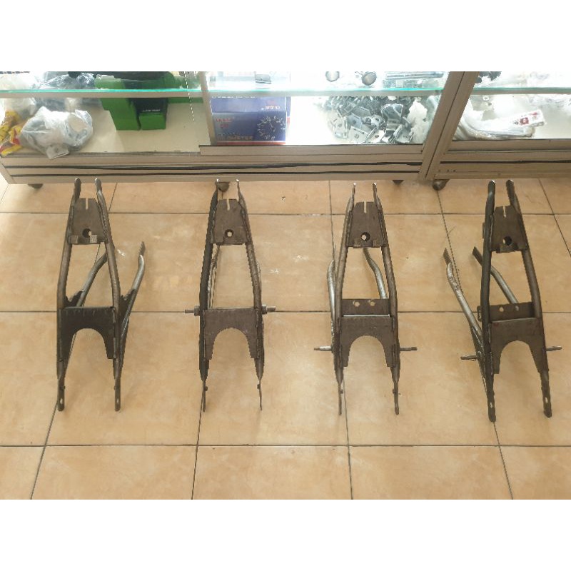 Buntutan Rangka Made In Nganjuk Pnp CB Begel Panjang Pnp GL 100 + Pangkon Aki + Manisan Frame CB 100