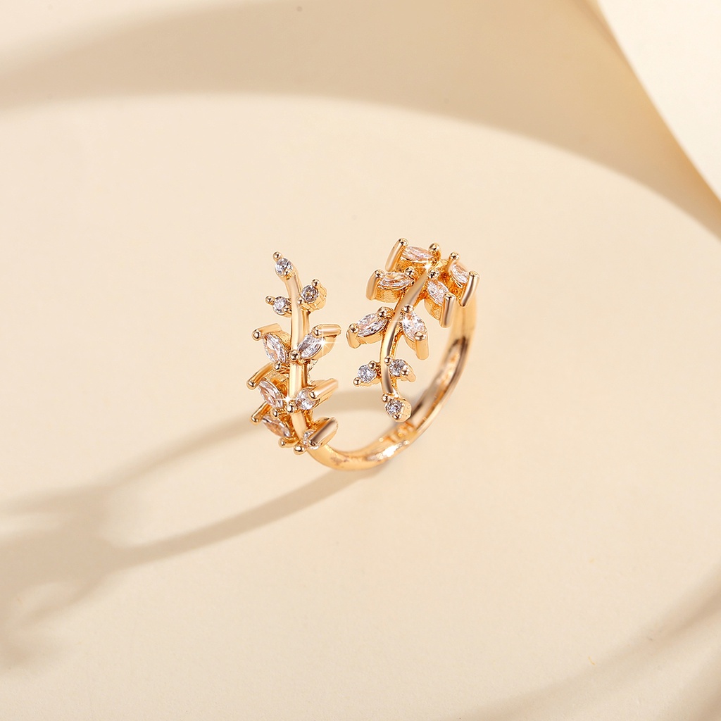 Y698【Barang spot】Cincin 18K Emas  Pesona Cabang Zaitun Daun Terbuka Cincin Pernikahan Cincin Perhiasan