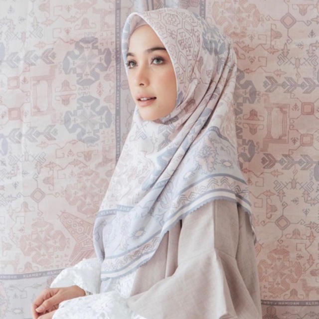 Sumba scarf Wearing Klamby x HAMIDAH