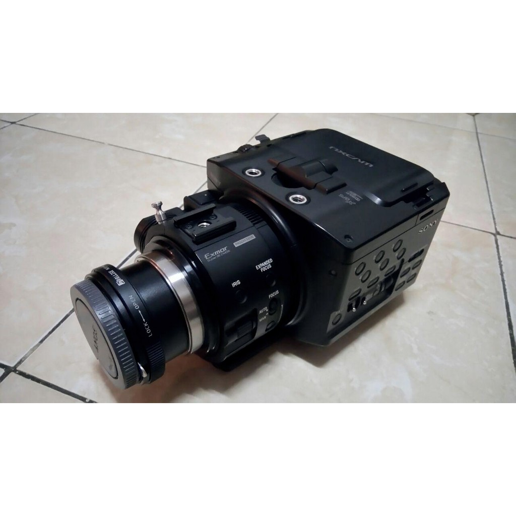 SONY NEX FS100 bukan Sony VG10, VG20, VG30 (Body Only)