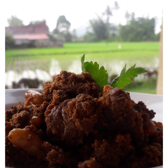 

Rendang daging sapi