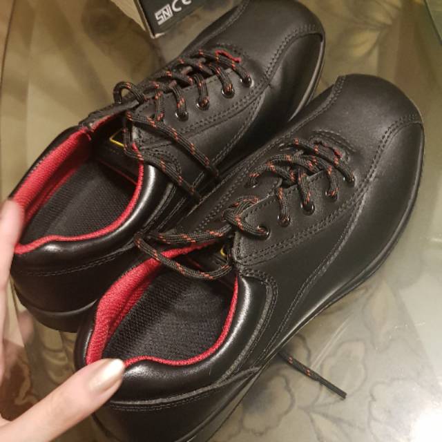 Safety Shoes Krisbow Wanita