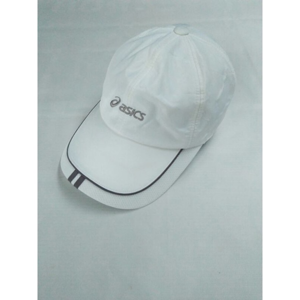 topi asics second