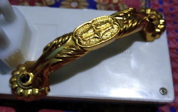 Handle Tarikan Pegangan Lemari Laci Obral Murah Plastik Kj 900 Gold