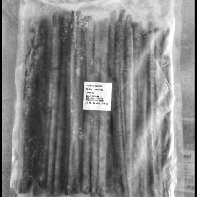 Frozen long potato Kentang goreng panjang varian Black Charcoal