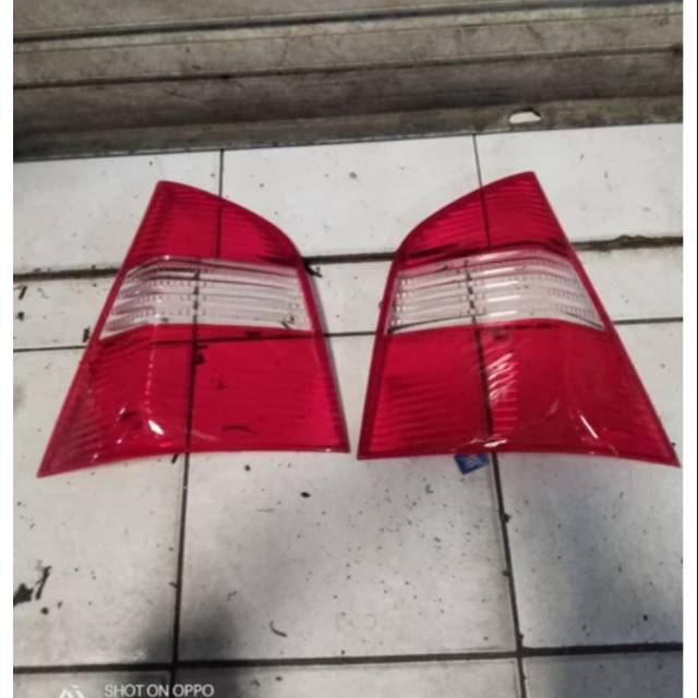 Mika stop lampu belakang nissan grand livina